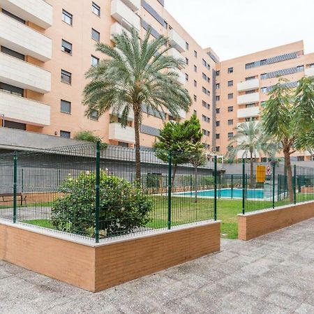 Buena Locacion Estacion Maria Zambrano Cerca De La Playa Y Centrico Apartamento Málaga Exterior foto